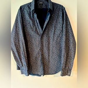 EXPRESS Men’s  Print Slim fit Dress Shirt. Size L.